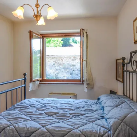 Lovely In * Careggine